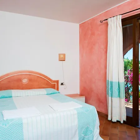Ξενοδοχείο με διαμερίσματα With Swimming-pool In Campulongu Just 600 Mt From The Sea Campu Longu